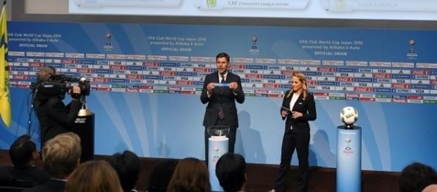 O sorteio aconteceu nesta quarta-feira (21) e foi dirigido pelo ex-jogador croata Zvonimir Boban, atual secretário-geral adjunto da Fifa O sorteio aconteceu nesta quarta-feira (21) e foi dirigido pelo ex-jogador croata Zvonimir Boban, atual secretário-geral adjunto da Fifa