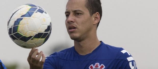Rodriguinho vem em uma sequência de boas partidas Rodriguinho vem em uma sequência de boas partidas