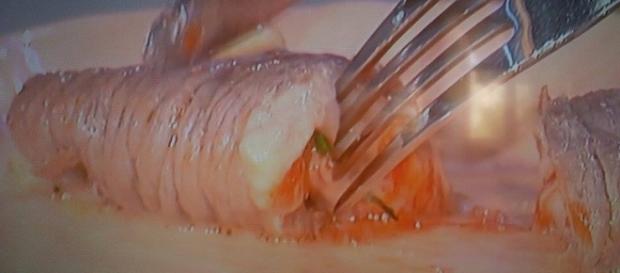Saccottini di manzo ripieni di pomodorini e bufala Saccottini di manzo ripieni di pomodorini e bufala