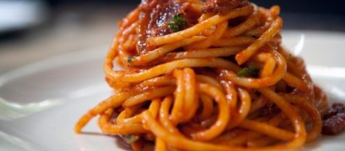 spaghetti alla amatriciana,un piatto classico e intramontabile.