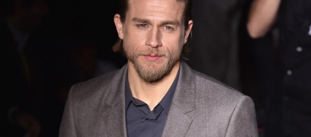 Brad Pitt indagato per violenza sui figli Brad Pitt indagato per violenza sui figli