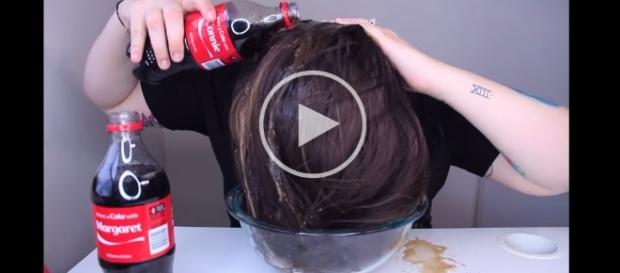 What Happens When You Wash Your Hair With Coca-Cola? The Results ... - healthyfoodhouse.com What Happens When You Wash Your Hair With Coca-Cola? The Results ... - healthyfoodhouse.com