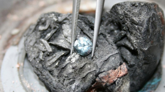 Ceneri del caro defunto trasformato in un diamante