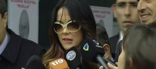 A Karina Jelinek la persiguen los problemas legales A Karina Jelinek la persiguen los problemas legales