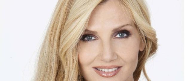 Lorella Cuccarini vuole il quinto figlio Lorella Cuccarini vuole il quinto figlio