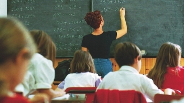 Ultime notizie scuola, venerdì 23 settembre 2016: supplenze fino all'avente diritto