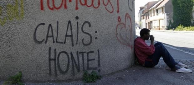 Vu du Royaume-Uni . Et maintenant, le “mur de Calais" | Courrier ... - courrierinternational.com Vu du Royaume-Uni . Et maintenant, le “mur de Calais" | Courrier ... - courrierinternational.com