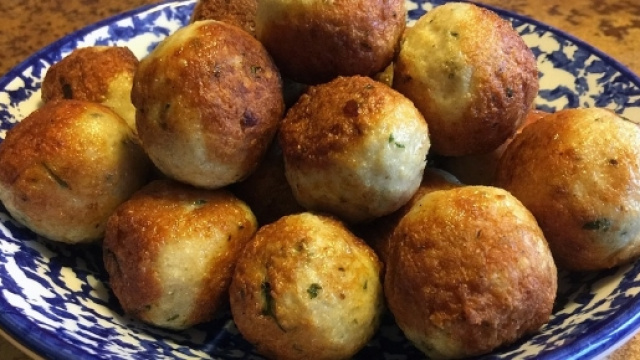 la classica forma delle polpette è rotonda