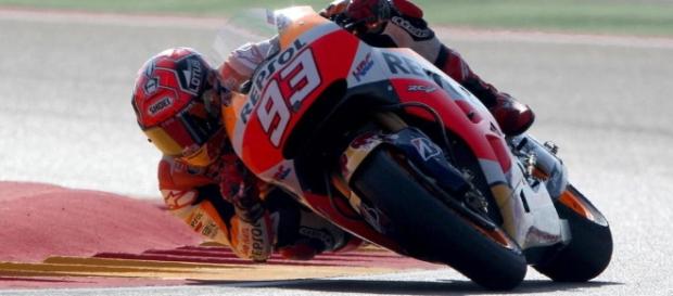 MotoGp Marc Marquez ganando en el Gran Premio de Aragón MotoGp Marc Marquez ganando en el Gran Premio de Aragón