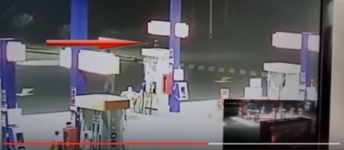 Un frame estratto dal video delle telecamere di sorveglianza