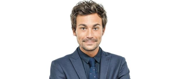 Bertrand Chameroy présentateur de "OFNI", sa nouvelle émission sur W9. Bertrand Chameroy présentateur de "OFNI", sa nouvelle émission sur W9.