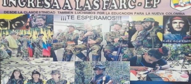 Der Zettel fordert zum Eintritt in die FARC auf, die sich angeblich demobilisiert. Der Zettel fordert zum Eintritt in die FARC auf, die sich angeblich demobilisiert.