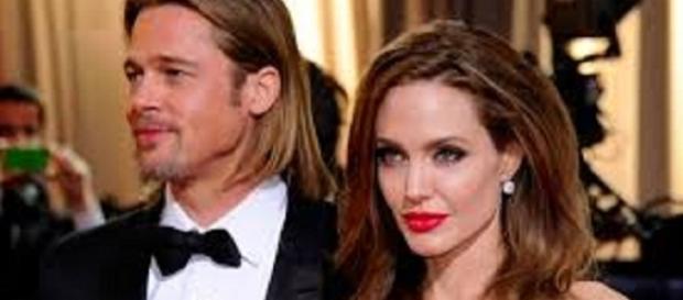 O casal Brangelina não existe mais e os fãs lamentam o fim do relacionamento. O casal Brangelina não existe mais e os fãs lamentam o fim do relacionamento.