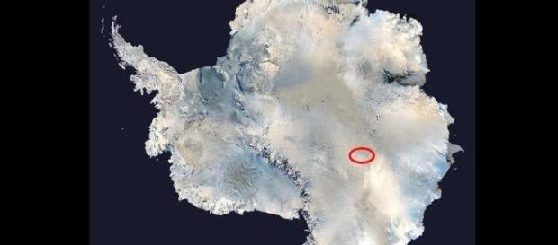 Poziționarea Lacului Vostok din Antarctica Poziționarea Lacului Vostok din Antarctica
