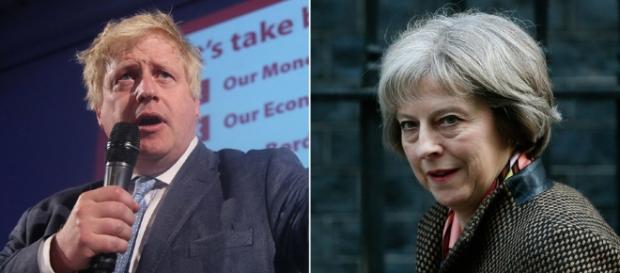 Unleashing demons, il 'complotto' di May e Johnson contro Cameron Unleashing demons, il 'complotto' di May e Johnson contro Cameron