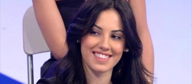 Uomini e Donne: Giulia De Lellis è incinta? Uomini e Donne: Giulia De Lellis è incinta?