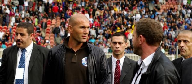 Zidane hace cambios continuamente buscando lo mejor para el Madrid Zidane hace cambios continuamente buscando lo mejor para el Madrid