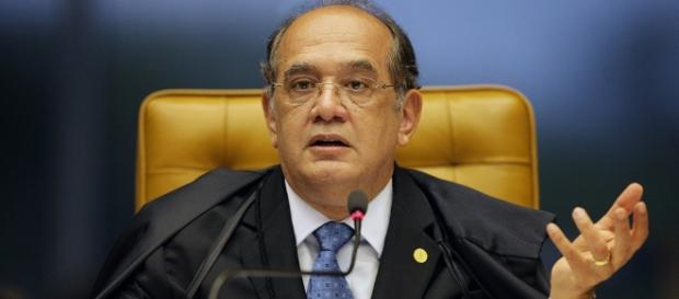 Gilmar Mendes minimizou declaração de ministro da Justiça, Alexandre de Moraes, sobre a Lava Jato. Gilmar Mendes minimizou declaração de ministro da Justiça, Alexandre de Moraes, sobre a Lava Jato.