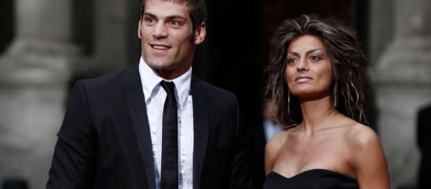 Laura Maddaloni, ex campionessa italiana di judo, ha cercato di difendere il pugile di Marcianise dagli attacchi Laura Maddaloni, ex campionessa italiana di judo, ha cercato di difendere il pugile di Marcianise dagli attacchi