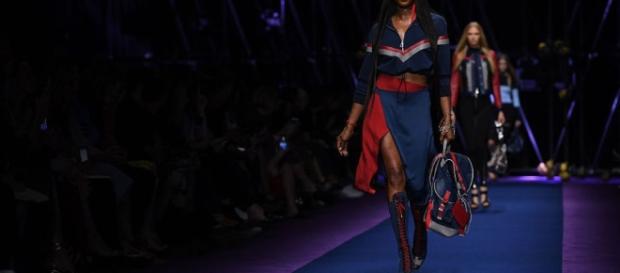 Naomi Campbell Walks Versace Spring 2017 at Milan Fashion Week ... - harpersbazaar.com Naomi Campbell Walks Versace Spring 2017 at Milan Fashion Week ... - harpersbazaar.com