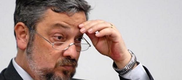 Situação complicada para Antonio Palocci Situação complicada para Antonio Palocci