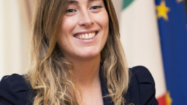 Politica: la Boschi in Sudamerica
