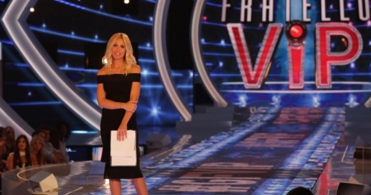 Grande Fratello Vip: arriva il primo bacio
