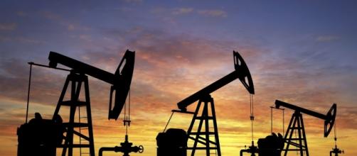 Cotação do petróleo disparou 6% com o anúncio da redução da produção