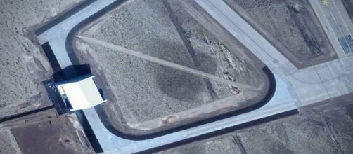 Foto dell'hangar nell'Area 51 su Google Earth.