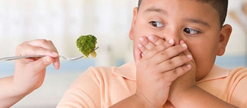 L'obesità infantile è in aumento: alimentazione attività fisica possono prevenirla
