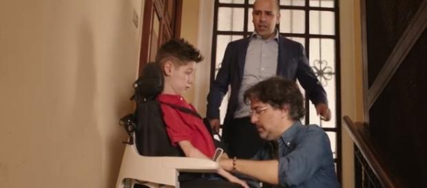Checco Zalone nello spot per la SMA Checco Zalone nello spot per la SMA