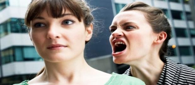 Vampiros emocionais: personalidades que sugam a sua energia vital e seu bem-estar Vampiros emocionais: personalidades que sugam a sua energia vital e seu bem-estar