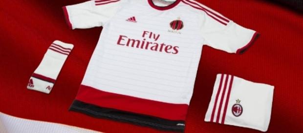 Seconda Maglia Tottenham Hotspur merchandising Seconda Maglia Tottenham Hotspur merchandising