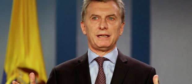 Macri siembra más pobreza y violencia institucional con apoyo mediático y la CGT Macri siembra más pobreza y violencia institucional con apoyo mediático y la CGT