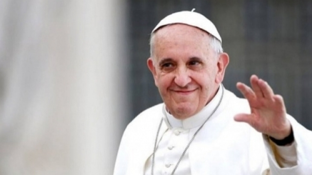 papa francesco annuncia una visita ad Amatrice