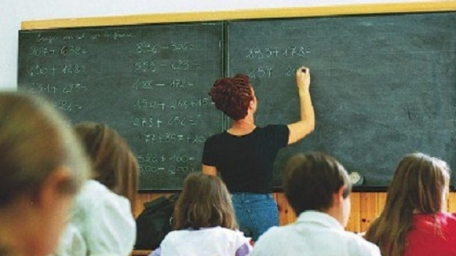 Ultime notizie scuola, gioved&igrave; 29 settembre 2016: l'incredibile caso accaduto a Prato