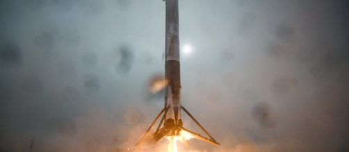SpaceX: ci sono gli alieni dietro l'esplosione? - blogspot.ch