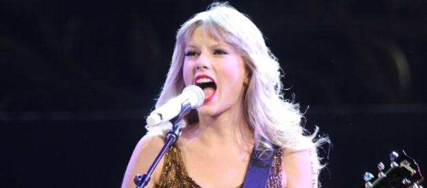 Foto: Eva Rinaldi - Taylor Swift, CC BY-SA 2.0 (Wikimedia) Foto: Eva Rinaldi - Taylor Swift, CC BY-SA 2.0 (Wikimedia)