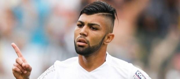 Gabigol, ex-centroavante do Santos. Gabigol, ex-centroavante do Santos.