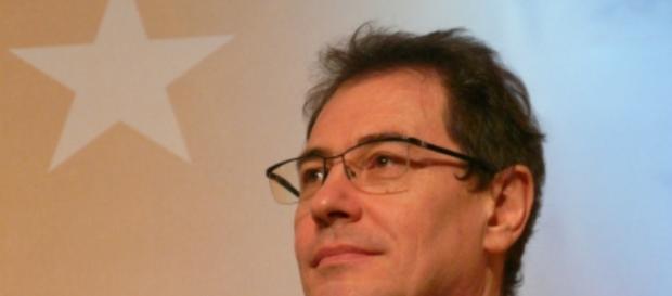 Robert Rochefort - Modem - plaide coupable - CC BY Robert Rochefort - Modem - plaide coupable - CC BY