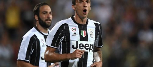 Mario Mandzukic ha tanto bisogno di giocare e il PSG cerca forza fisica davanti