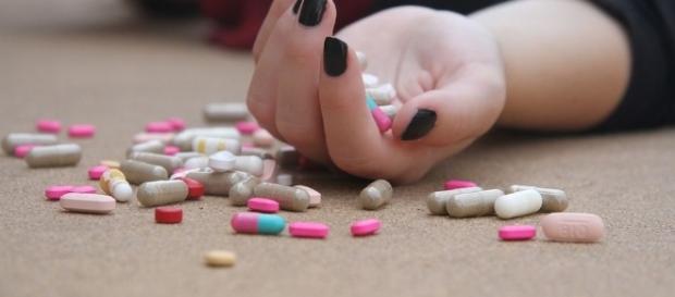 Crean la primera aplicación móvil de prevención del suicidio en ... - teinteresa.es Crean la primera aplicación móvil de prevención del suicidio en ... - teinteresa.es