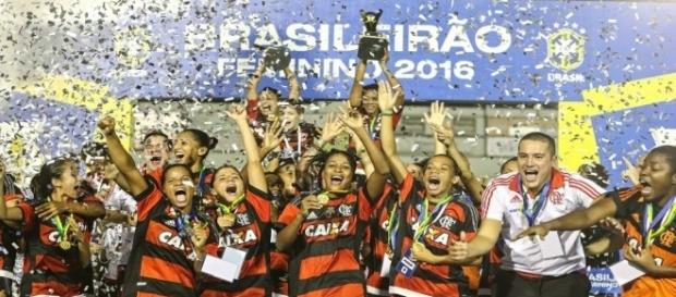 Equipe do Flamengo, campeã brasileira de Futebol Feminino 2016 Equipe do Flamengo, campeã brasileira de Futebol Feminino 2016