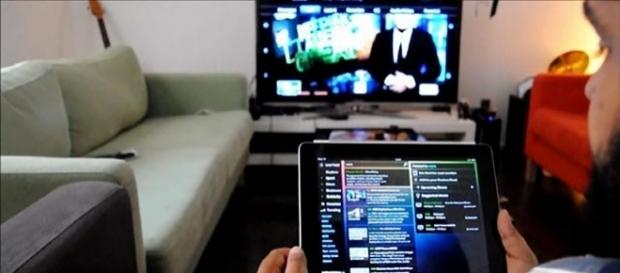 Guida Tv, stasera 30 settembre 2016: Tale e quale Show e Squadra Antimafia 8. Guida Tv, stasera 30 settembre 2016: Tale e quale Show e Squadra Antimafia 8.
