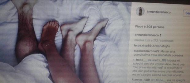 La foto pubblicata sul profilo di Annunziata Basco che ha diviso i fan di Uomini e Donne La foto pubblicata sul profilo di Annunziata Basco che ha diviso i fan di Uomini e Donne