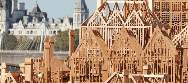 Gigantesque quartier éphémère, cette maquette sera embrasée ce 4 sept. au soir, à Londres Gigantesque quartier éphémère, cette maquette sera embrasée ce 4 sept. au soir, à Londres