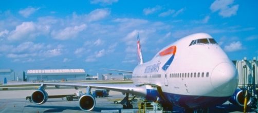 I capricci di una bambina bloccano volo nazionale