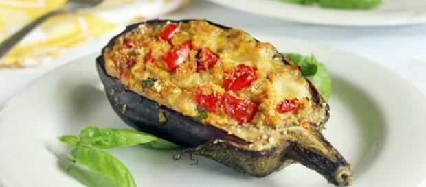 Melanzane farcite senza carne al forno Melanzane farcite senza carne al forno