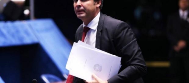 Lindbergh fica com bens indisponíveis Lindbergh fica com bens indisponíveis