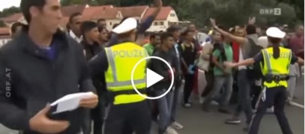 Policjanci kompletnie nie poradzili sobie ze swoimi obowiązkami. Policjanci kompletnie nie poradzili sobie ze swoimi obowiązkami.